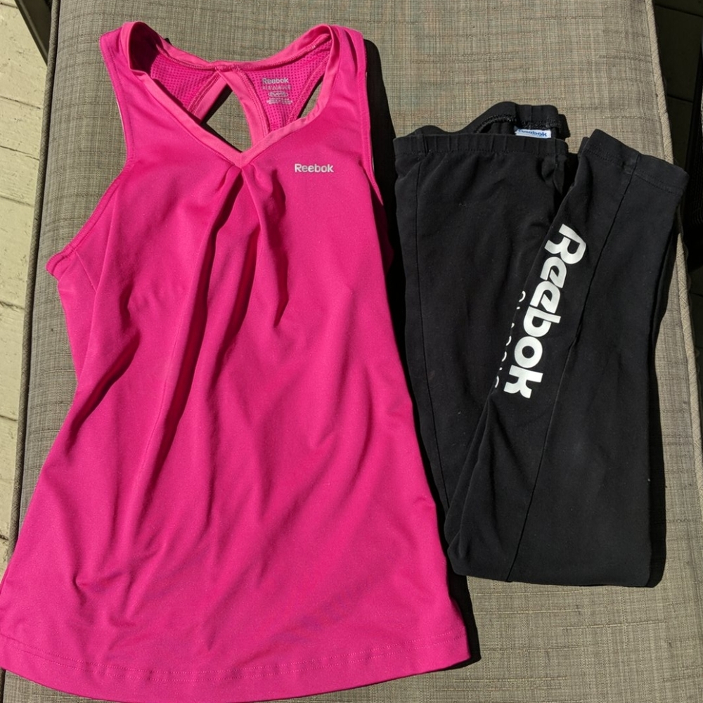 Super cute Reebok workout set